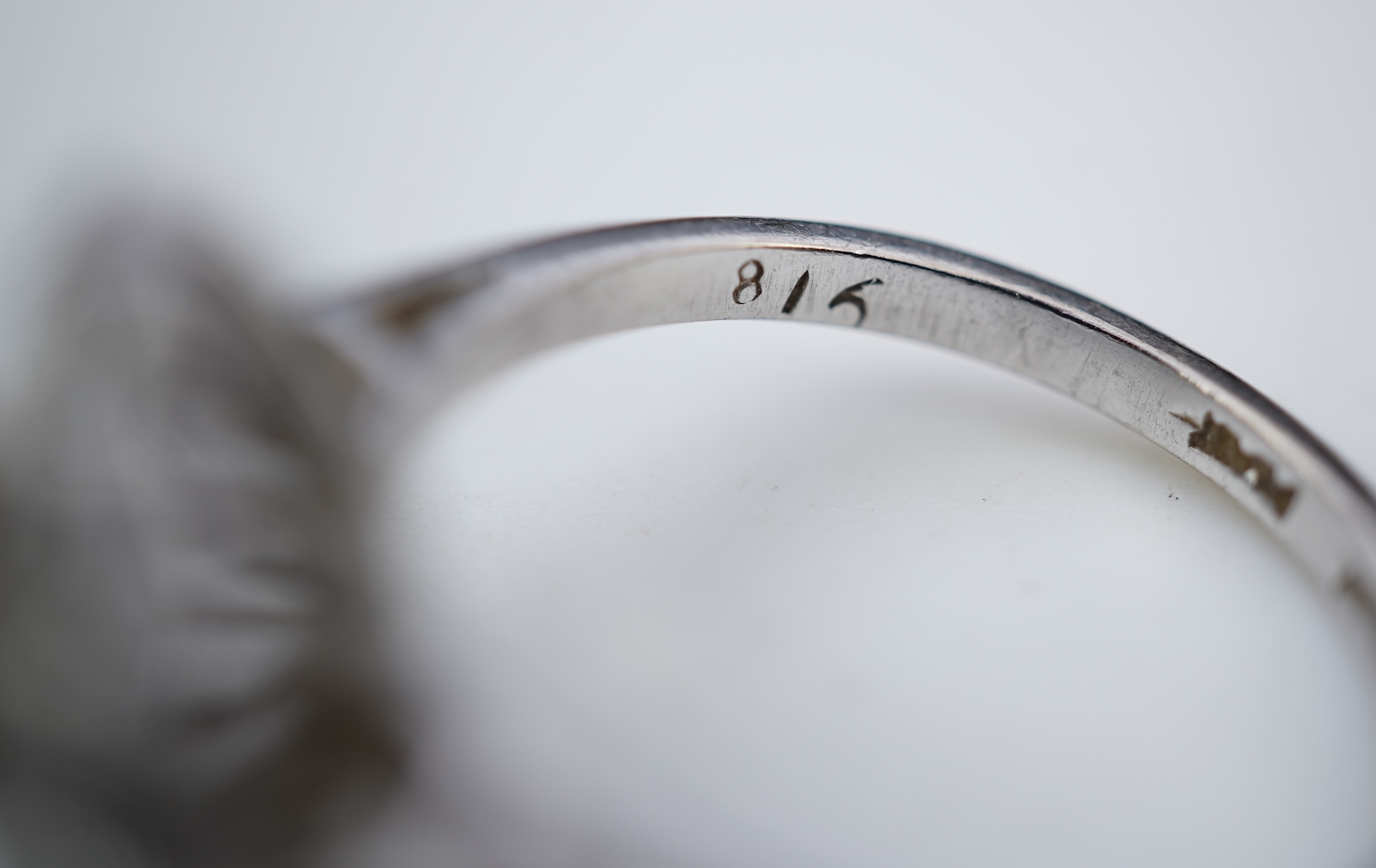 A diamond cluster ring